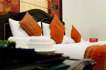 Oyo Premium Rajouri Garden Janta Market New Delhi Exteriör bild